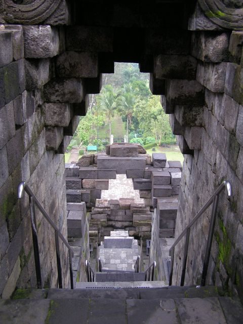Borobudur Steps e1508282524325