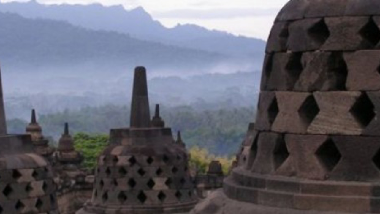 cropped-Borobudur-.jpg