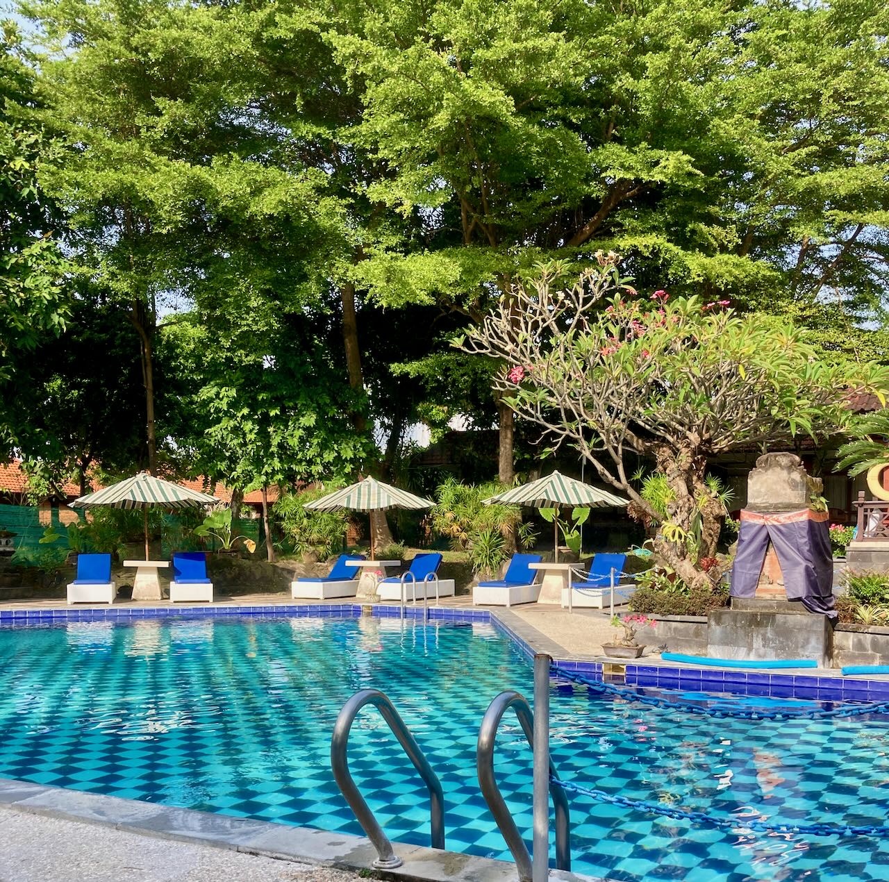 Pool, Inna Sindhu, Bali